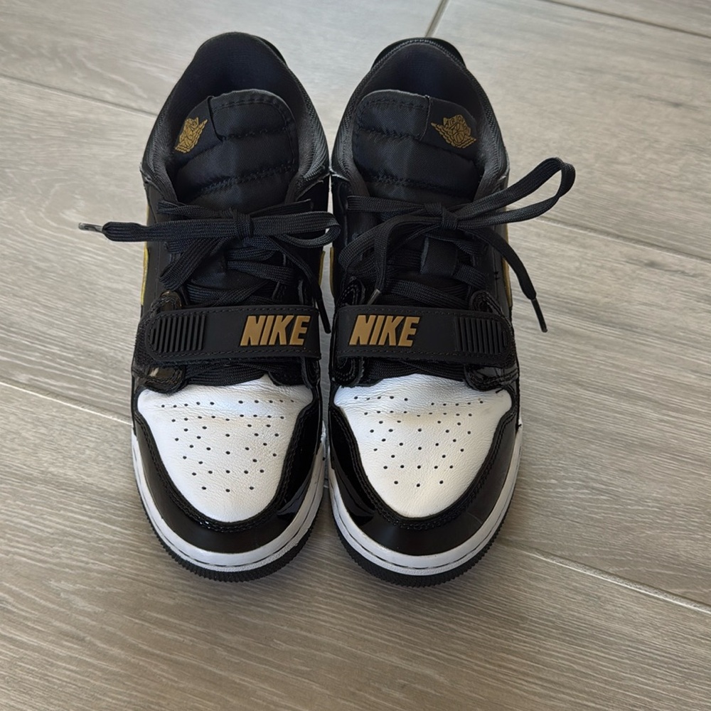 Youth Jordan Sneakers- Black & Gold - 5.5